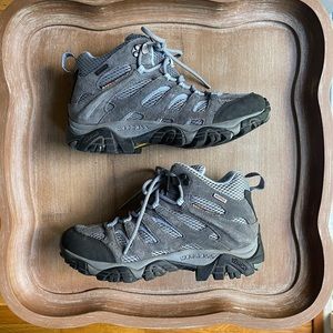 MERRELL | Women’s Moab Hiking Boot | Grey & Periwinkle | Size 8